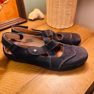 Ros Hommerson Leather Carrie Mary Jane Adjustable Comfort Flats Blue Size 8